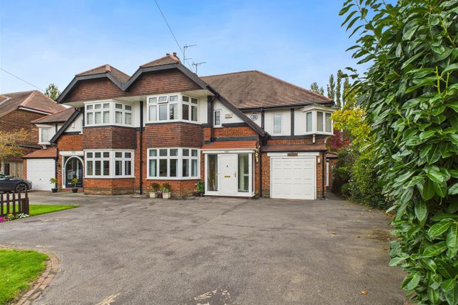 5 bedroom semi-detached house for sale