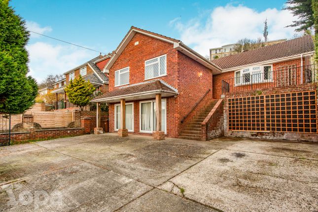4 bedroom detached bungalow for sale