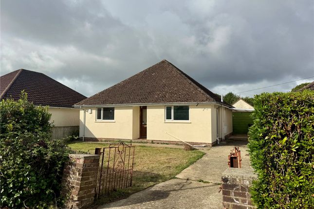 Leigh Road, New Milton, Hampshire, BH25 2 bed bungalow for sale