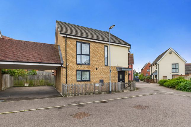 3 bedroom link detached house for sale