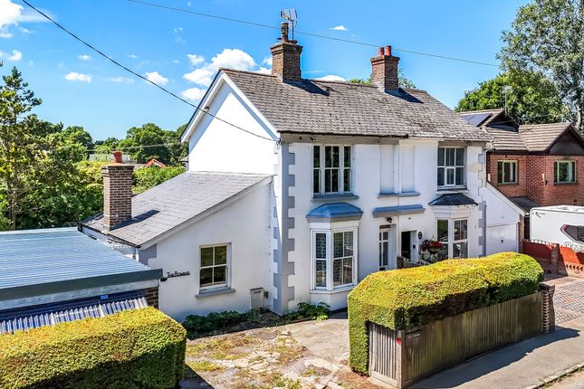 Green Road, Wivelsfield Green, RH17 3 bed semi
