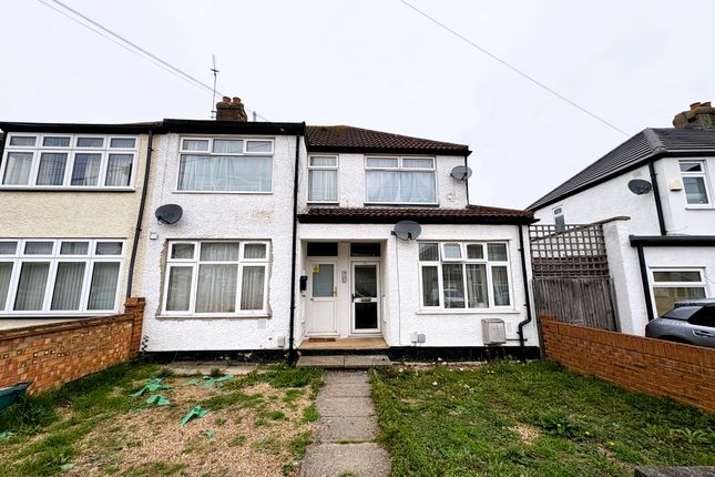 Leybourne Road, Uxbridge 2 bed maisonette for sale