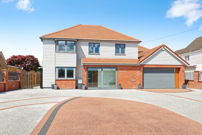 Detached house for sale