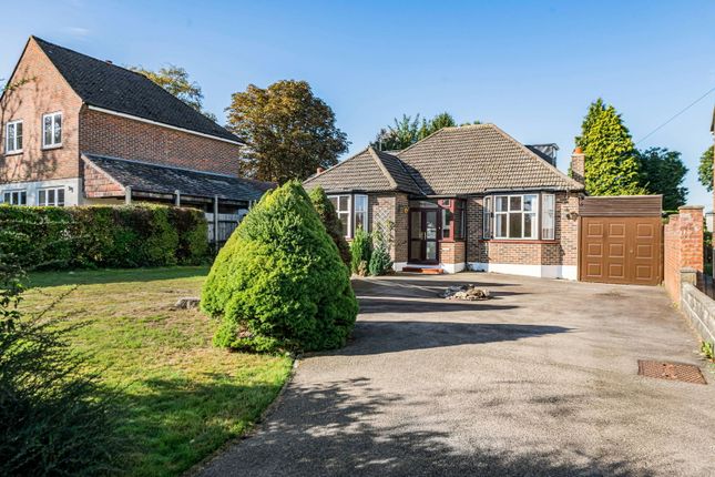 Park Avenue, Caterham, CR3 6AH 3 bed detached house for sale
