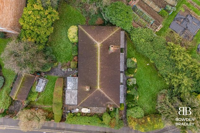 Mossford Lane, Barkingside 3 bed detached bungalow for sale