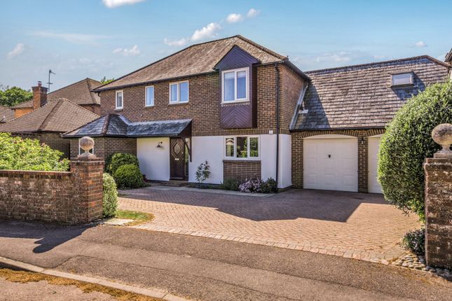 Plainwood Close, Chichester, PO19 4 bed detached house for sale