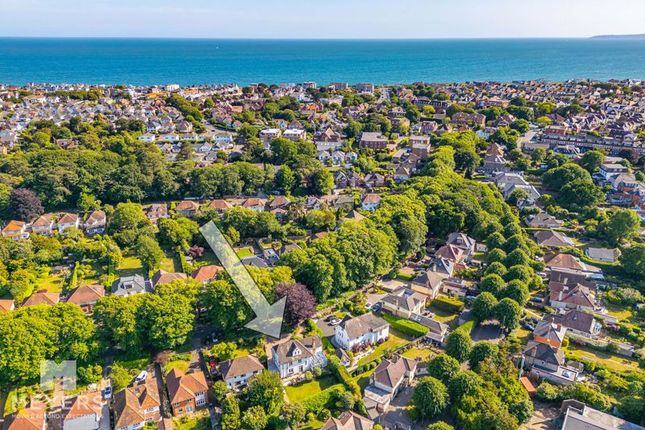Carbery Avenue, Southbourne, BH6 5 bed detached house for sale