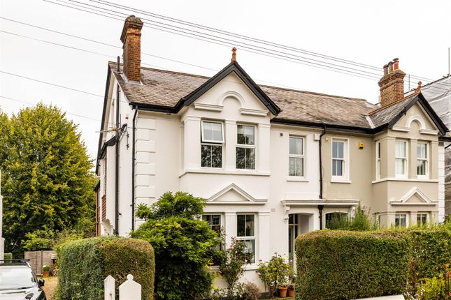 6 bedroom semi-detached house for sale