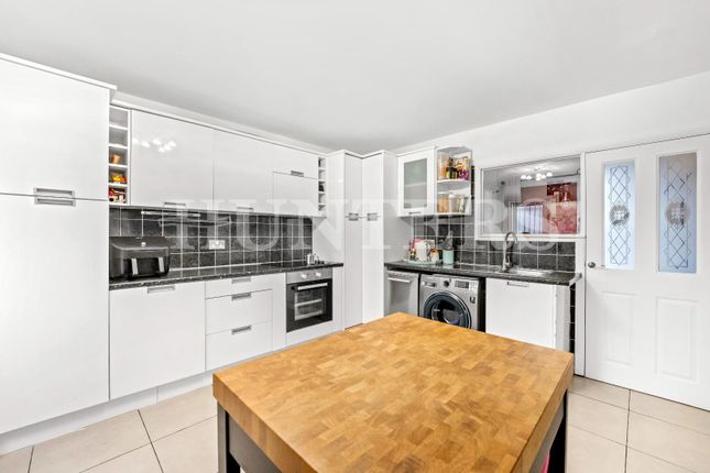 St. Ann's Road, London, N15 3 bed house for sale