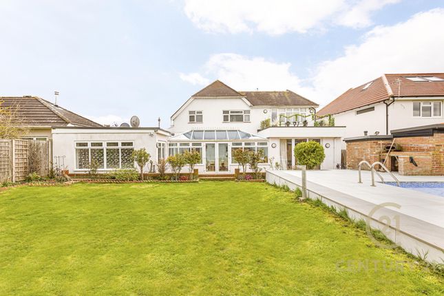Cotsford Avenue, NEW MALDEN KT3 6 bed detached house for sale