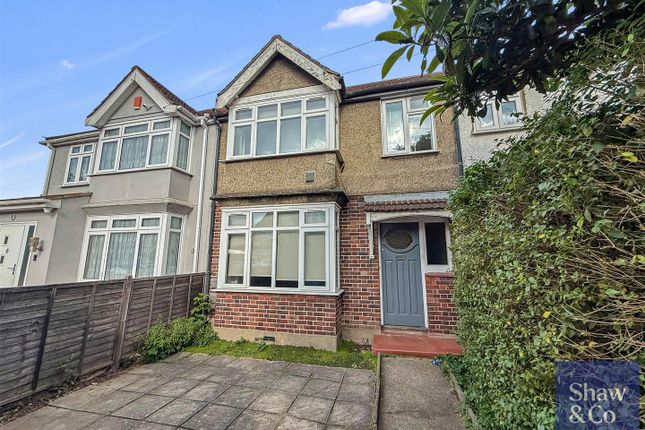 Burnham Gardens, Hounslow TW4 3 bed terraced house for sale
