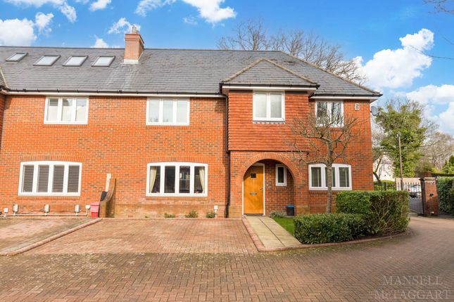 Longwall, East Grinstead RH19 4 bed semi