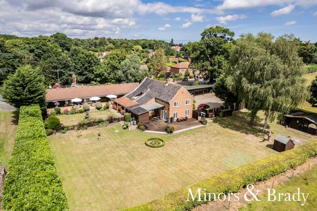 Beccles Road, Fritton 7 bed barn conversion for sale