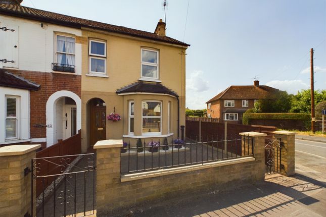 Fordwater Road, Chertsey, Surrey, KT16 3 bed end of terrace house for sale