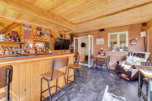 21 Timberfield Road, Stafford 3 bed townhouse for sale