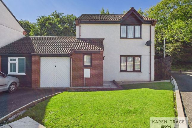Springfield Close, St. Austell PL25 2 bed link detached house for sale