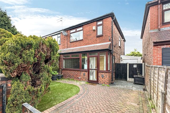 Stott Road, Chadderton, Oldham, OL9 3 bed semi