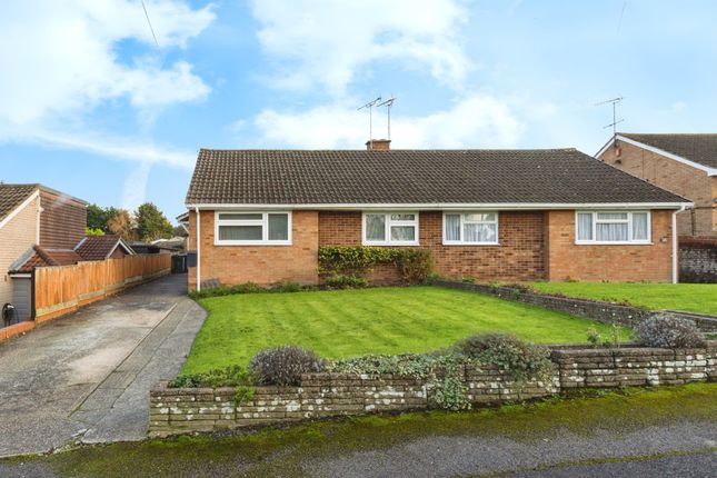 2 bedroom semi-detached bungalow for sale