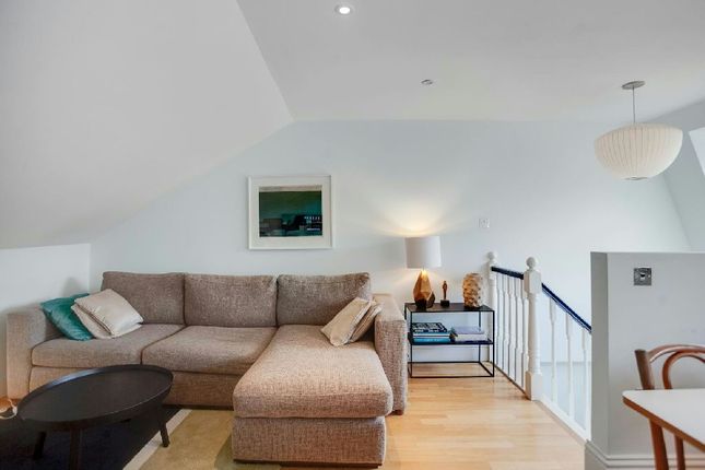 St. Johns Way  Whitehall Park N19 3RQ 3 bed flat for sale
