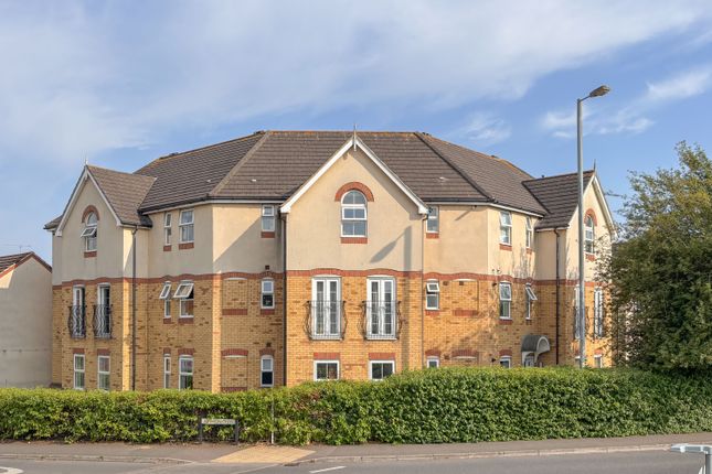 2 bedroom ground floor flat for sale