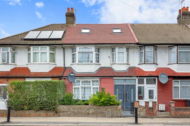 Tottenhall Road, N13 2 bed flat for sale