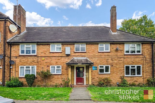 Shaw Close, Cheshunt,Hertfordshire... 2 bed ground floor flat for sale
