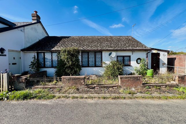 2 bedroom detached bungalow for sale