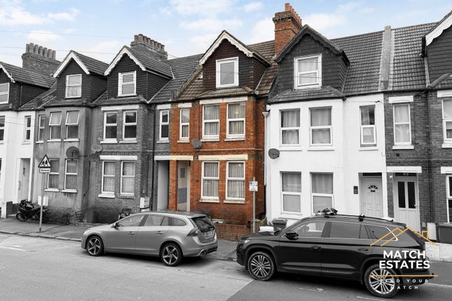 Radnor Park Road, Folkestone CT19 4 bed terraced house for sale