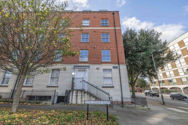 New Dover Road, Canterbury, Kent, CT1 2 bed flat for sale