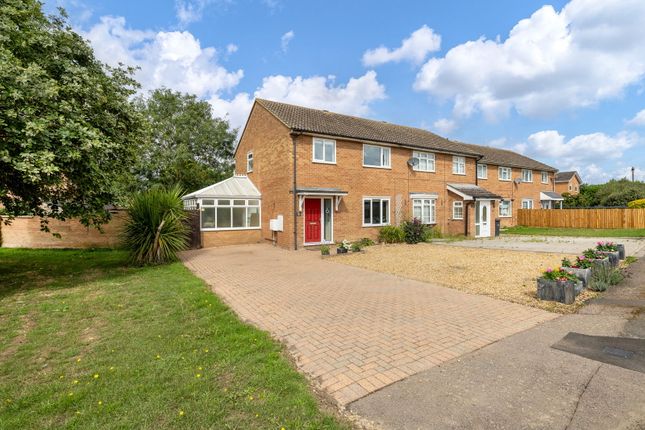 Hollidays Road, Huntingdon PE28 3 bed semi
