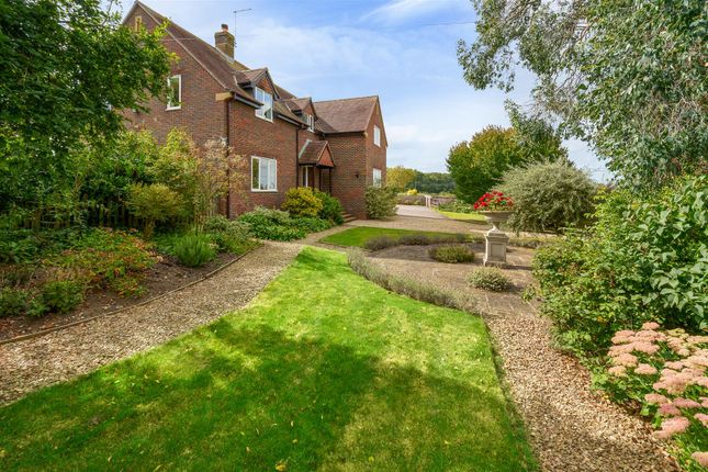 4 bed detached house