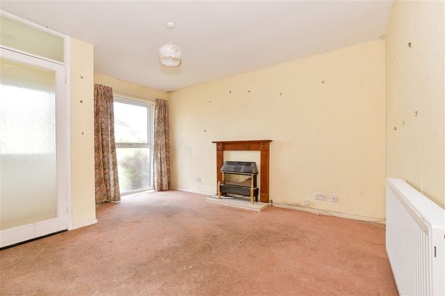 Sea Close, Sandown, Isle of Wight 2 bed terraced bungalow for sale