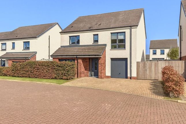 4 bedroom detached villa for sale