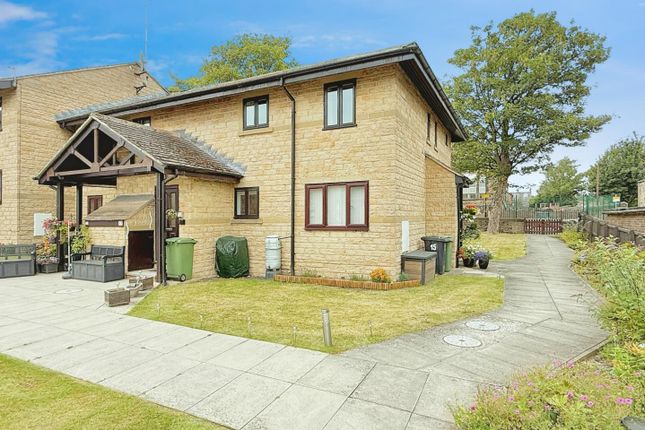 Claremont Gardens, Farsley, Pudsey 2 bed apartment for sale