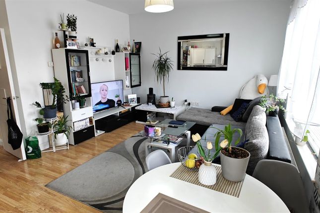 2 bed flat