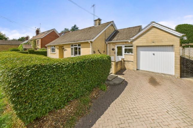 Old Road, Calne SN11 2 bed detached house for sale