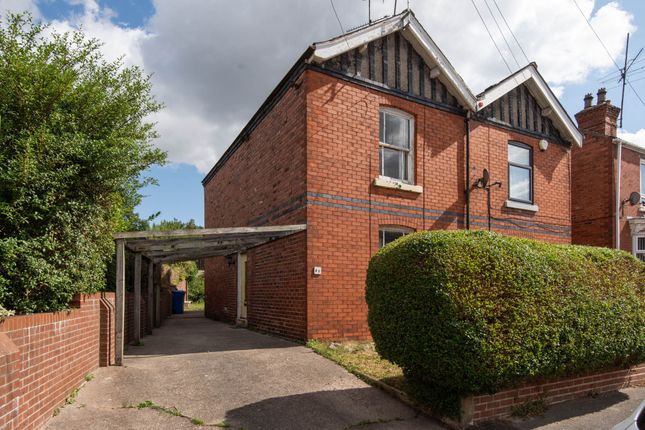 Alexandra Road West, Chesterfield S40 2 bed property for sale
