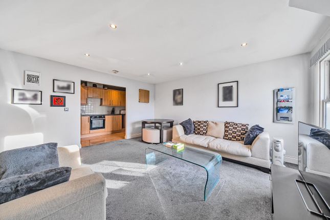 Bromley Road, Catford, London, SE6 2 bed flat for sale