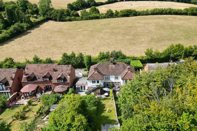 Perks Lane, Great Missenden HP16 3 bed maisonette for sale