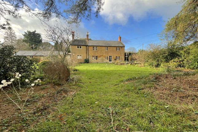 4 bedroom cottage for sale