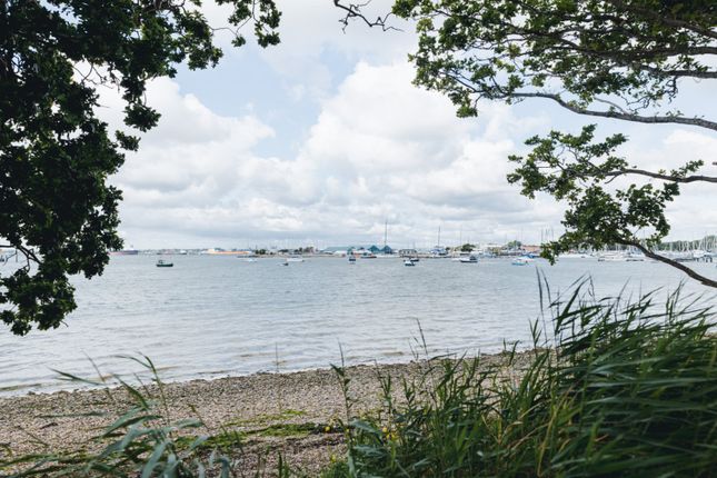 Admirals Green, Brook Lane, Warsash... 2 bed semi