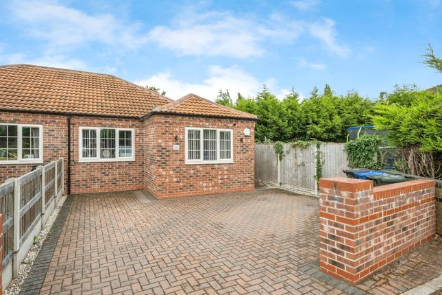 2 bedroom semi-detached bungalow for sale