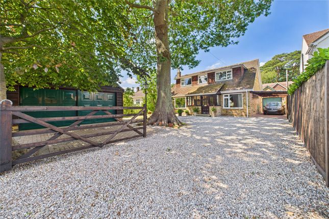 Simons Lane, Wokingham, Berkshire, RG41 3 bed detached house for sale
