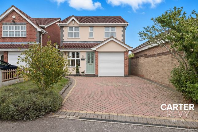 Calshot Avenue, Grays, RM16 3 bed detached house for sale