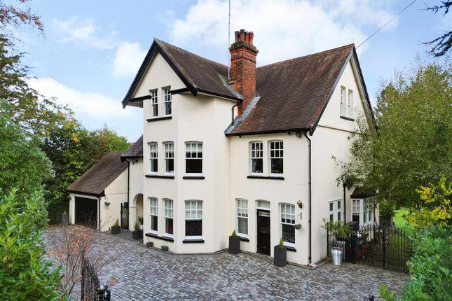 Hillwood Grove, Hutton Mount, Brentwood 5 bed detached house for sale