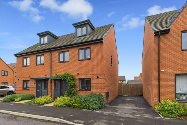 4 bedroom semi-detached house for sale