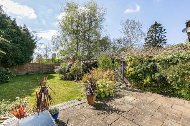 Pine Grove, Brookmans Park, AL9 4 bed detached house for sale