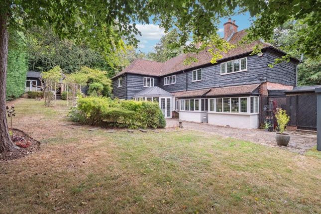 South Park Avenue, Rickmansworth WD3 6 bed detached house for sale