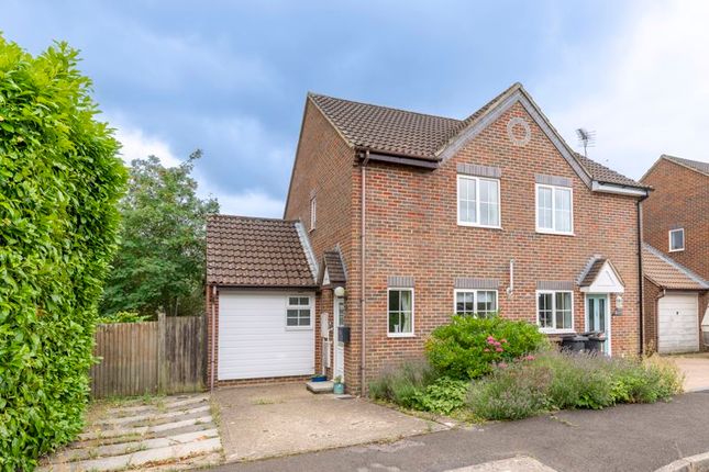 2 bedroom semi-detached house for sale