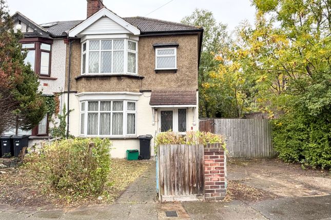 3 bed end terrace house
